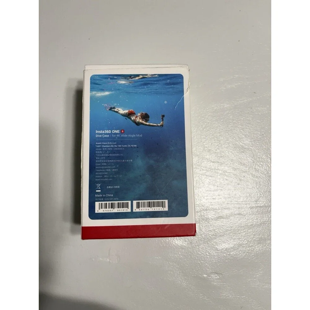 insta360 One R 4K Wide dive case And Invisible Selfie Stick